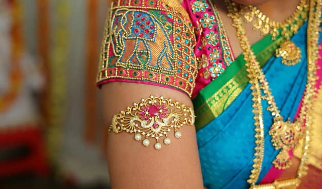 Indians Prefer Gold in rural India where families buy gold jewellery as savings after harvest seasons